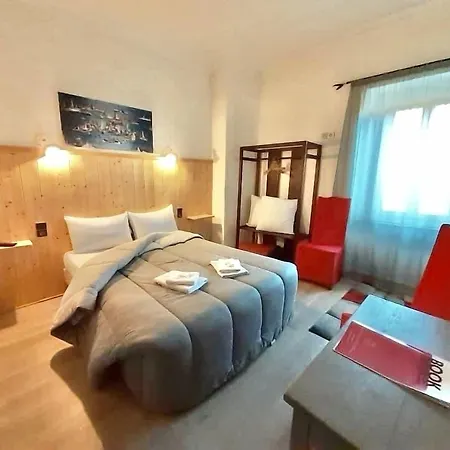 Hotel Bayle 2*
